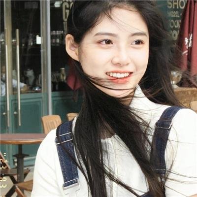 为了受伤的右眼